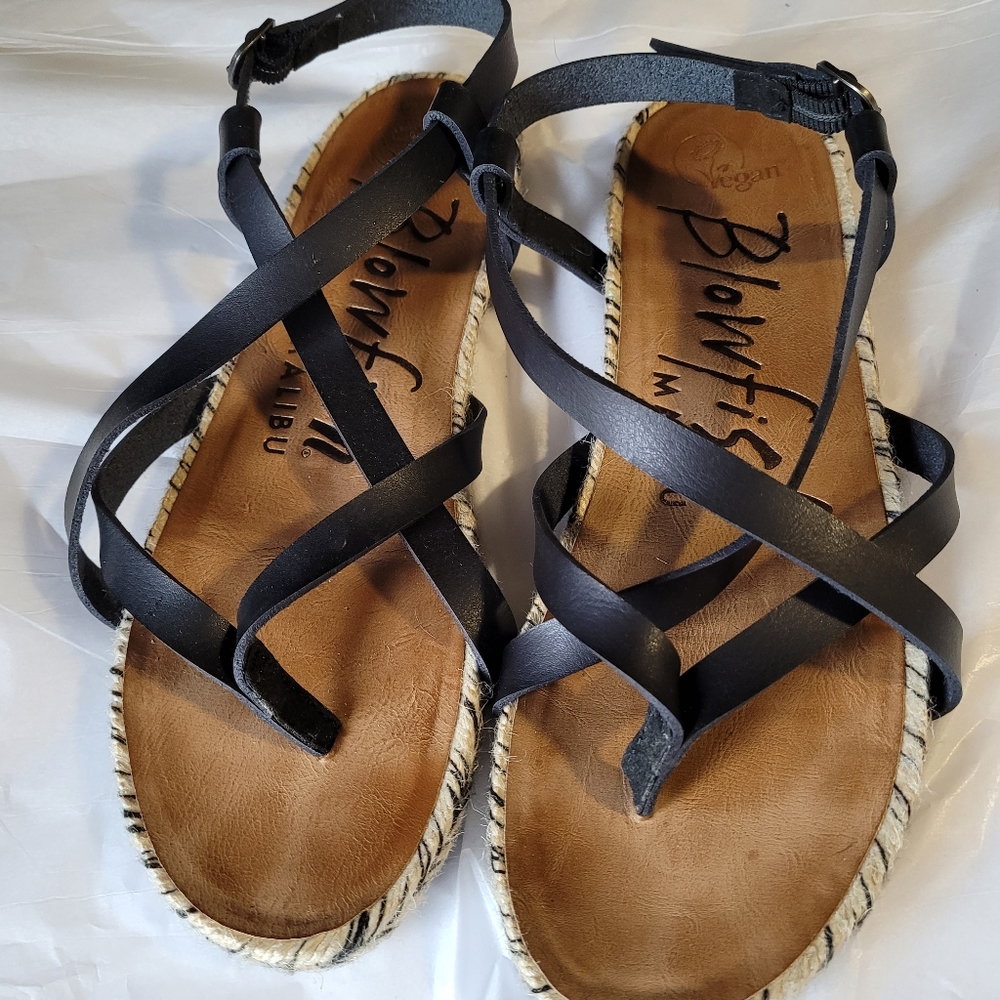 Blowfish sandals sz9
